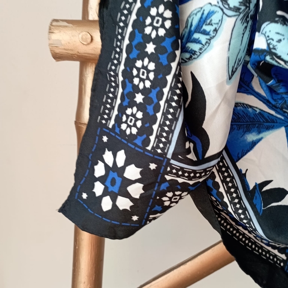 Floral Blue and White New Silky Scarf - Picture 8 of 9